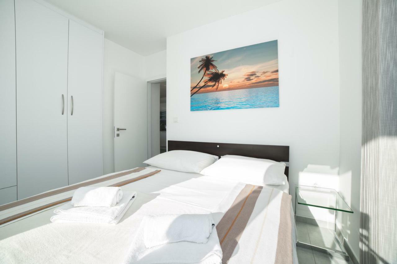 Apartments M&L Vodice Exteriör bild