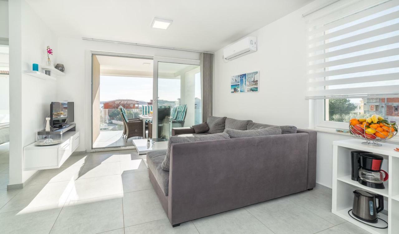 Apartments M&L Vodice Exteriör bild